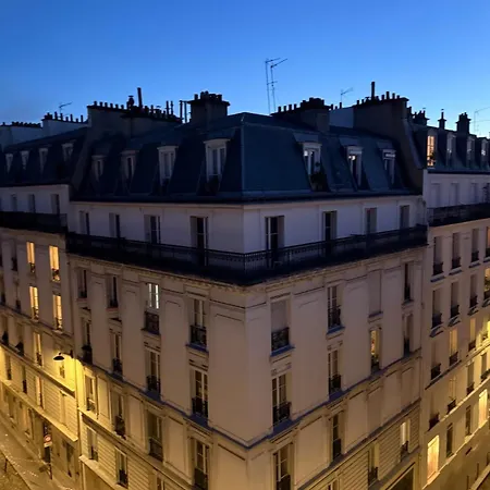 Apartment With Eiffel Tower View Paris