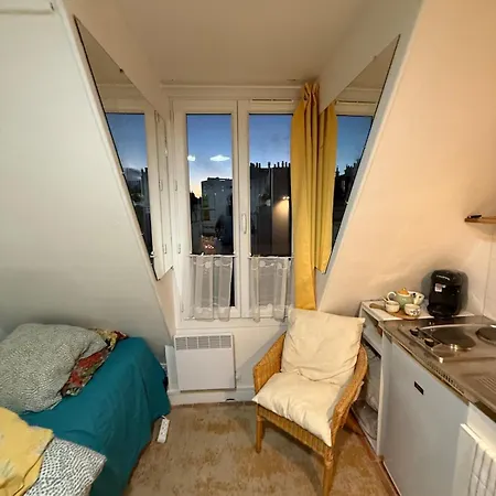 With Eiffel Tower View Apartment